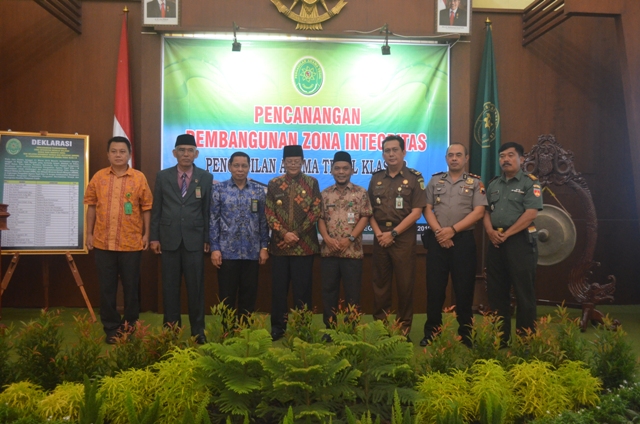 PENCANANGAN ZONA INTEGRITAS PENGADILAN AGAMA TEGAL